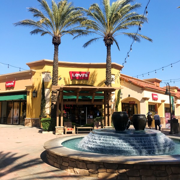 Balenciaga Shopping at Cabazon Premium Outlet 